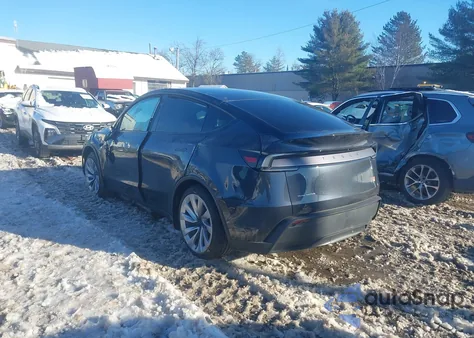 2026 Tesla Model Y Long Range Launch Series/Premium All-Wheel Drive z USA, uszkodzony, nr VIN 7SAYGDEE3TF328306
